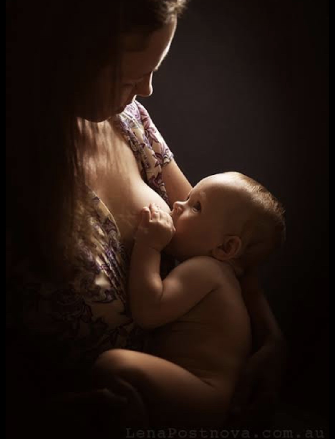 Rain Florence Breastfeeding